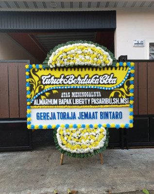 Papan Bunga Duka di Mamberamo Raya